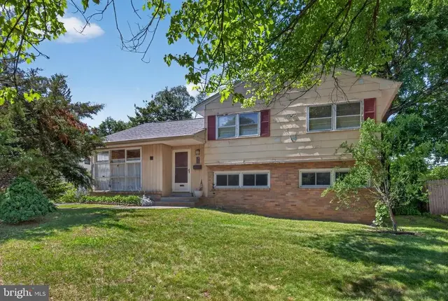 178 W Shelley Dr, Claymont