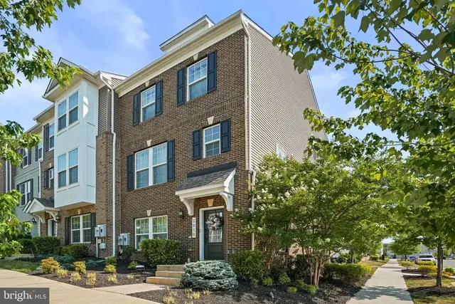 2910 Pinebrook Rd, Landover