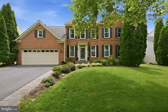 21406 Manor View Cir, Germantown