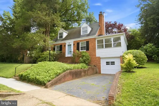 986 N Powhatan St, Arlington