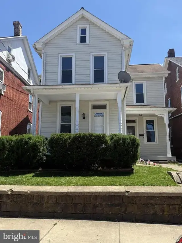 239 Washington Avenue, Ephrata