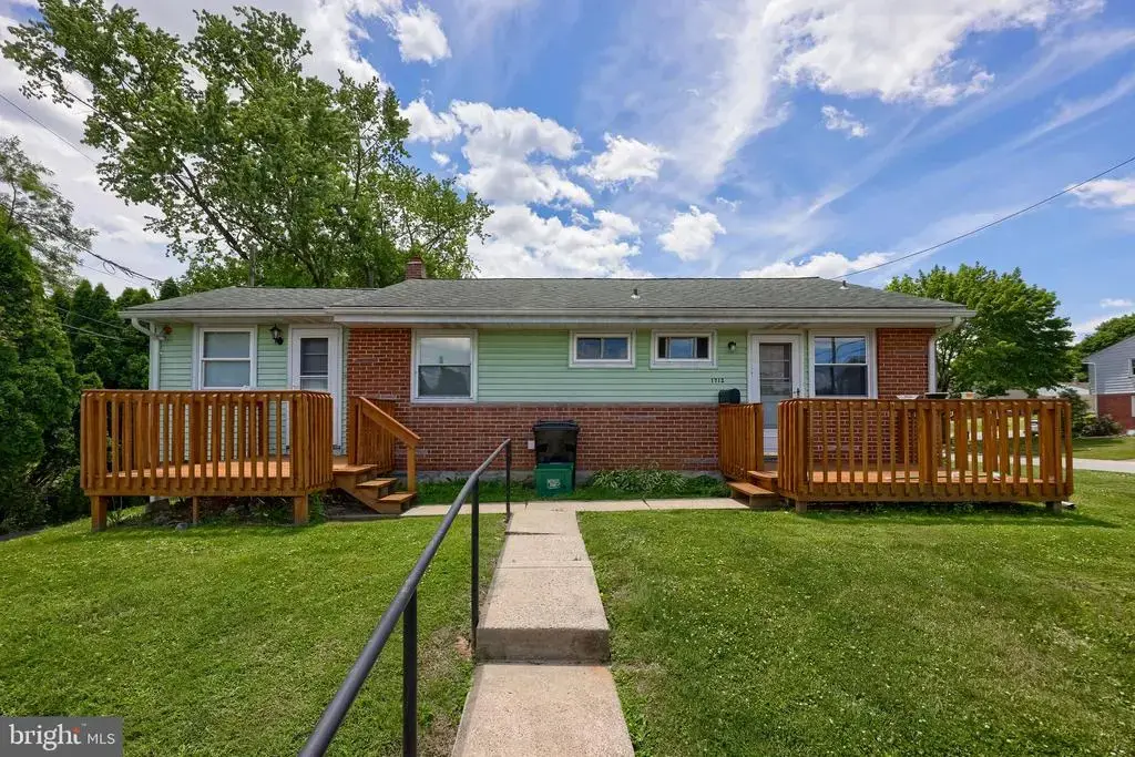 1710-1712 Temple Ave, LANCASTER