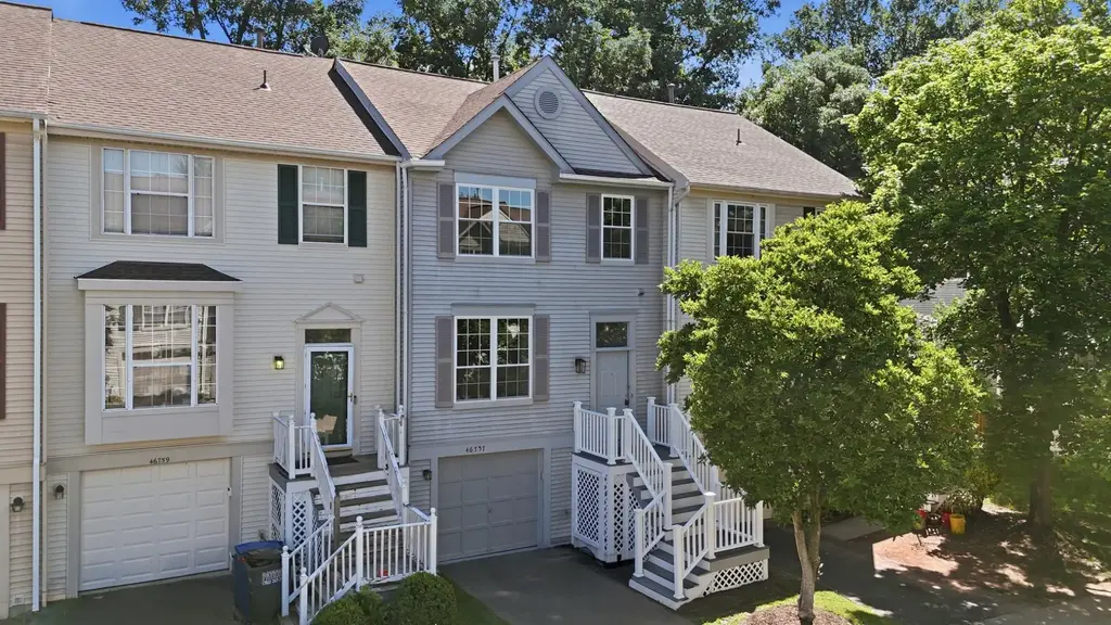46757 Hobblebush Ter, STERLING