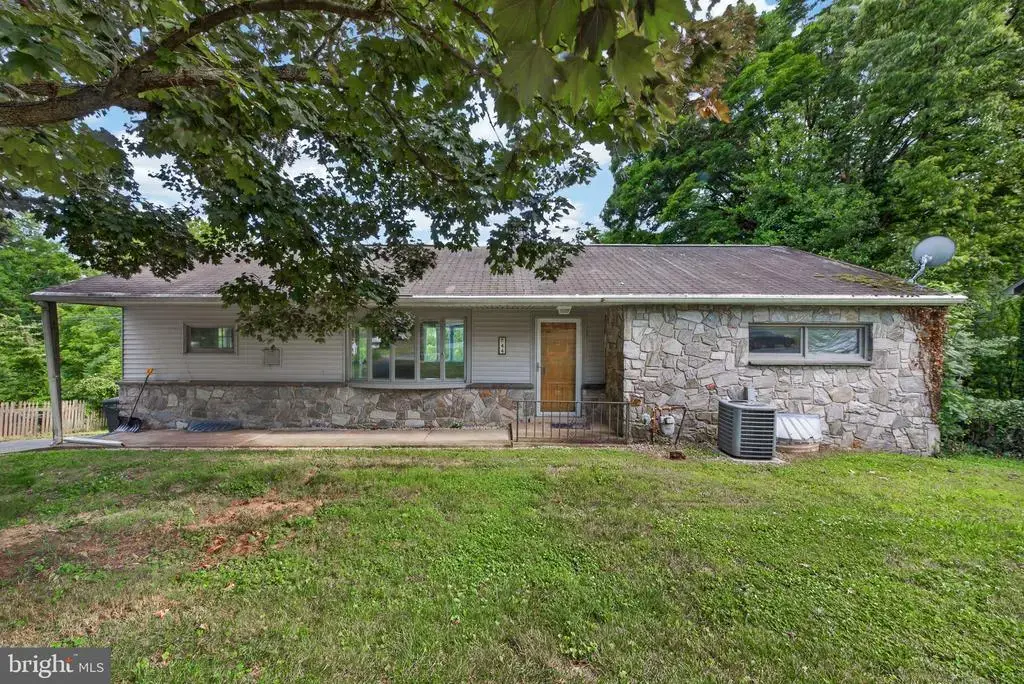 44 Peacock Dr, LANCASTER