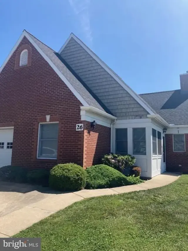 26 W Village Rd, Newark