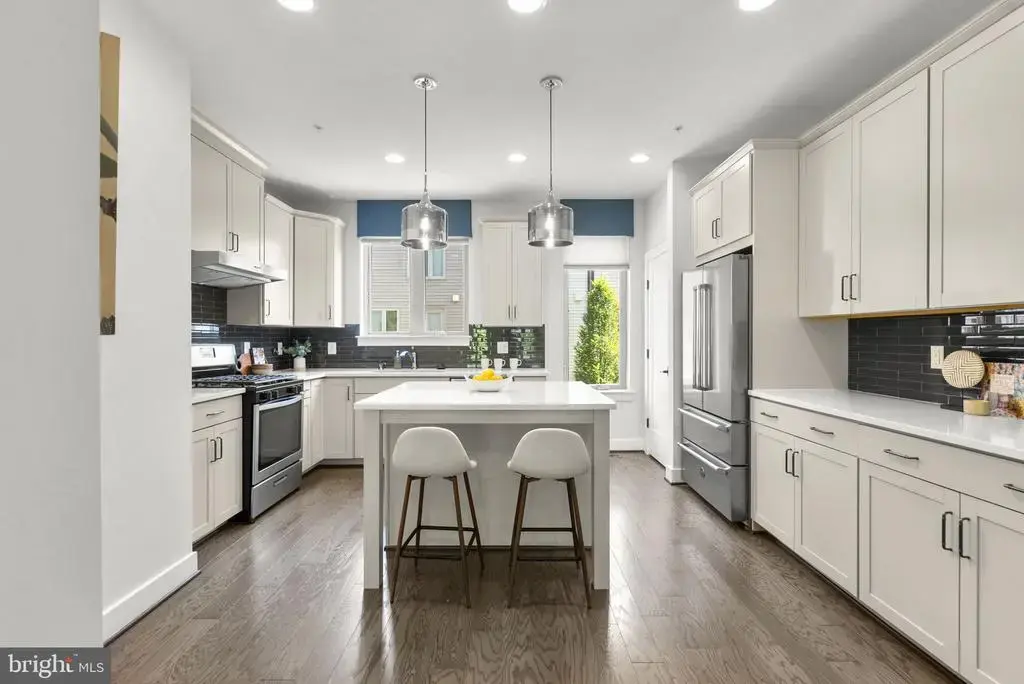 820 Thompson Cres #26, ROCKVILLE