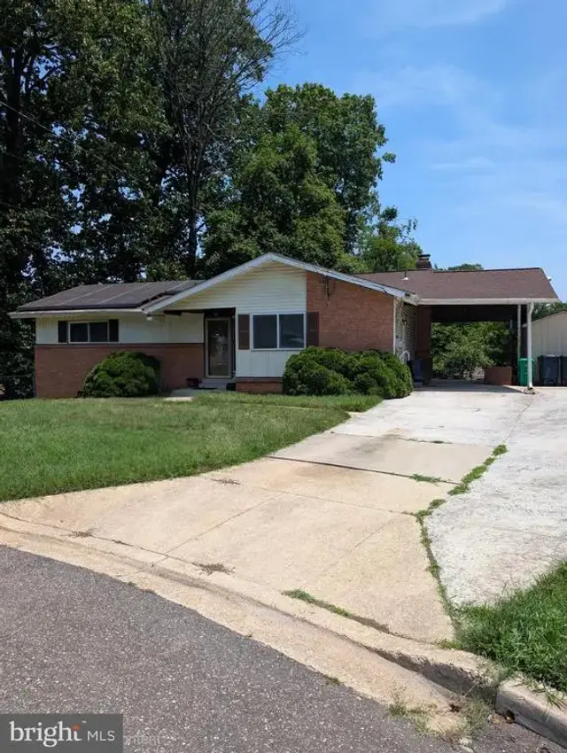 5106 Tall Oak Ct, Temple Hills