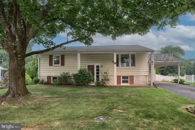 1132 Cornell Dr, Hummelstown