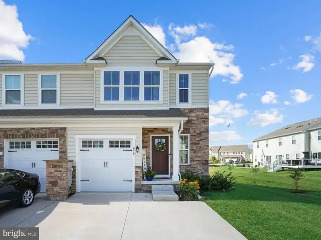 816 Llanelli Dr, Middletown