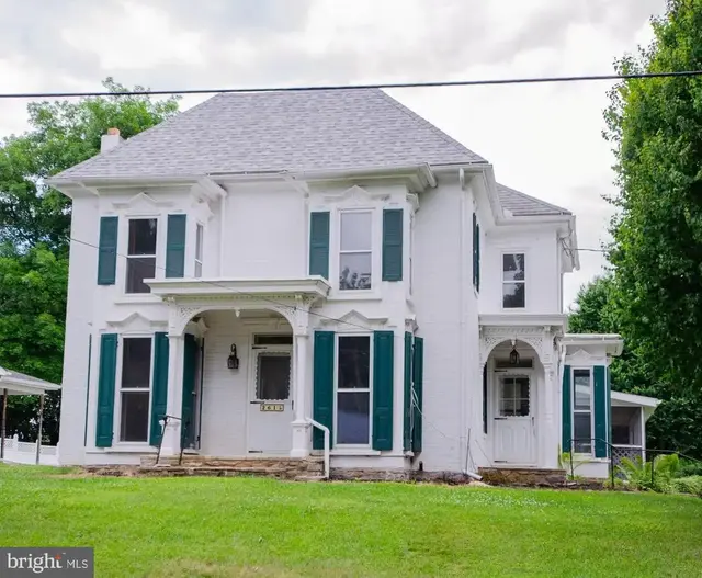 2615 Walnut Bottom Rd, Carlisle