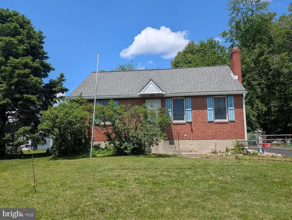 1129 Providence Rd, SPRINGFIELD