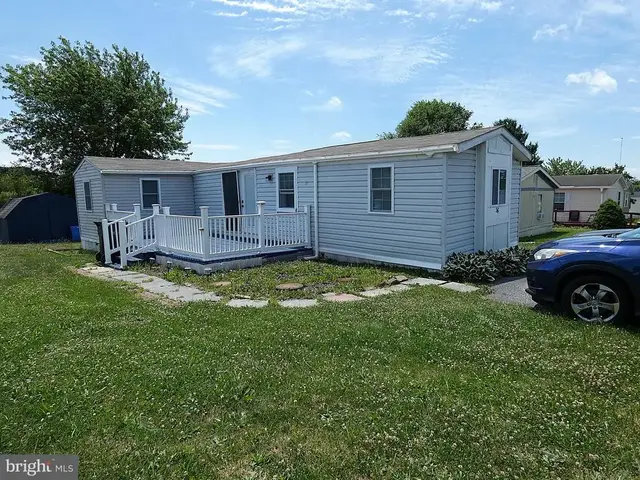 36 Dallas Dr, Grantville