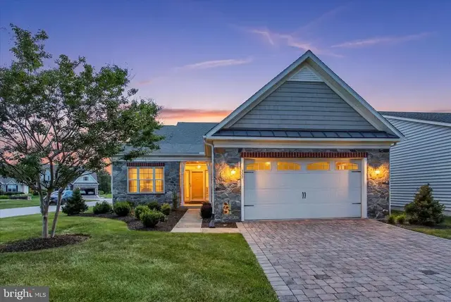 225 Savannah Dr, Gettysburg