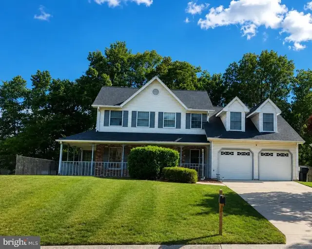 2780 Pinewood Dr, Waldorf