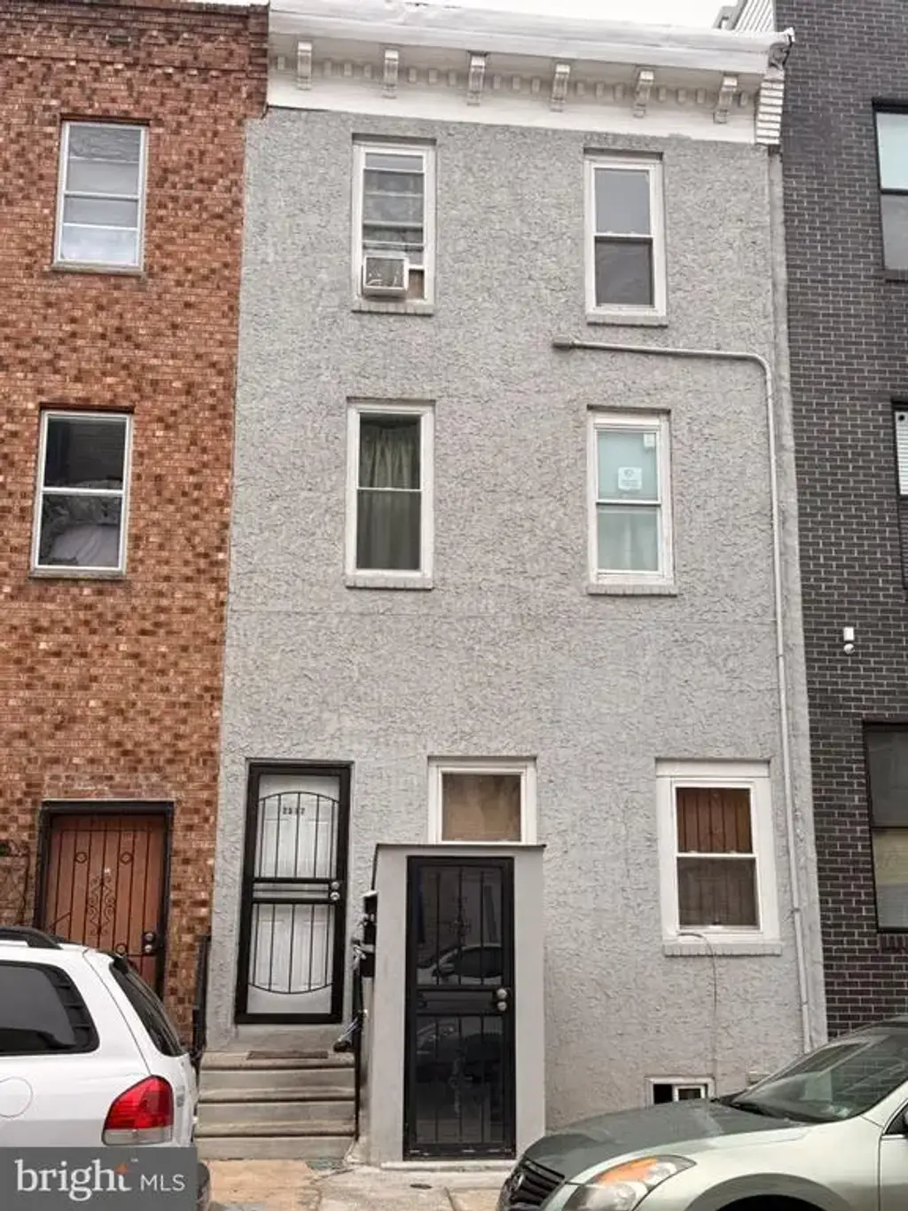 2517 N Front St, PHILADELPHIA
