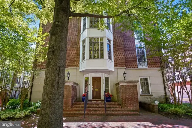 4828 Montgomery Ln, Bethesda