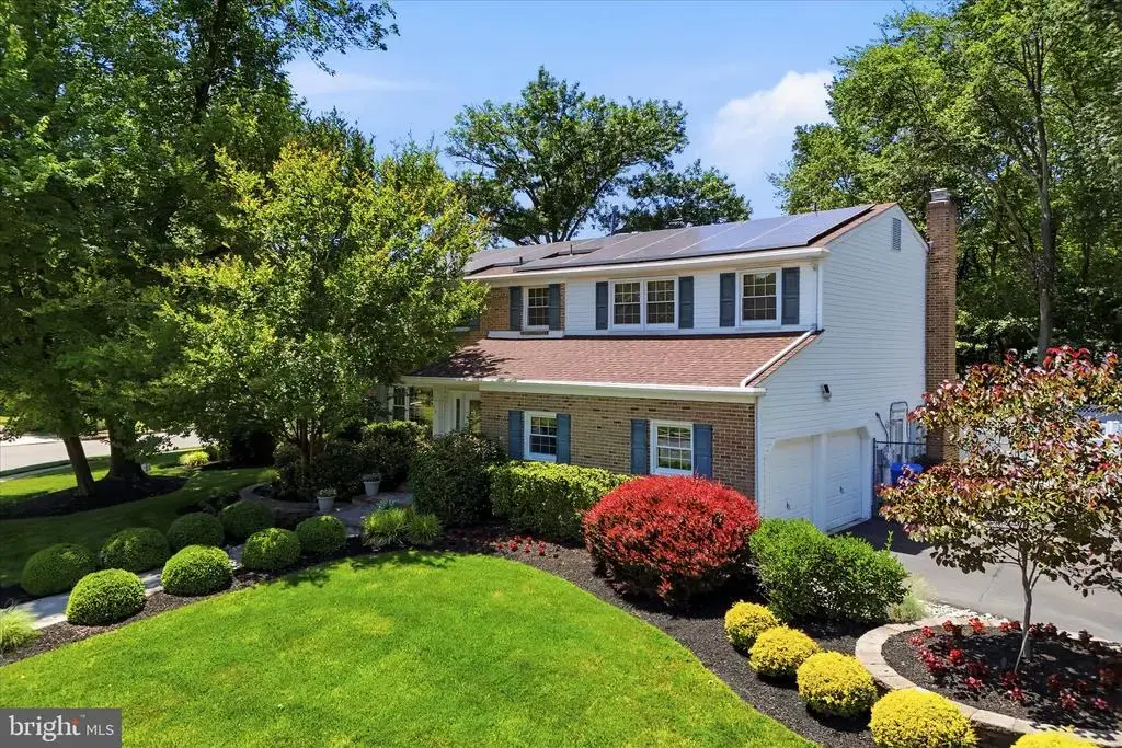 401 Country Club Dr, CHERRY HILL