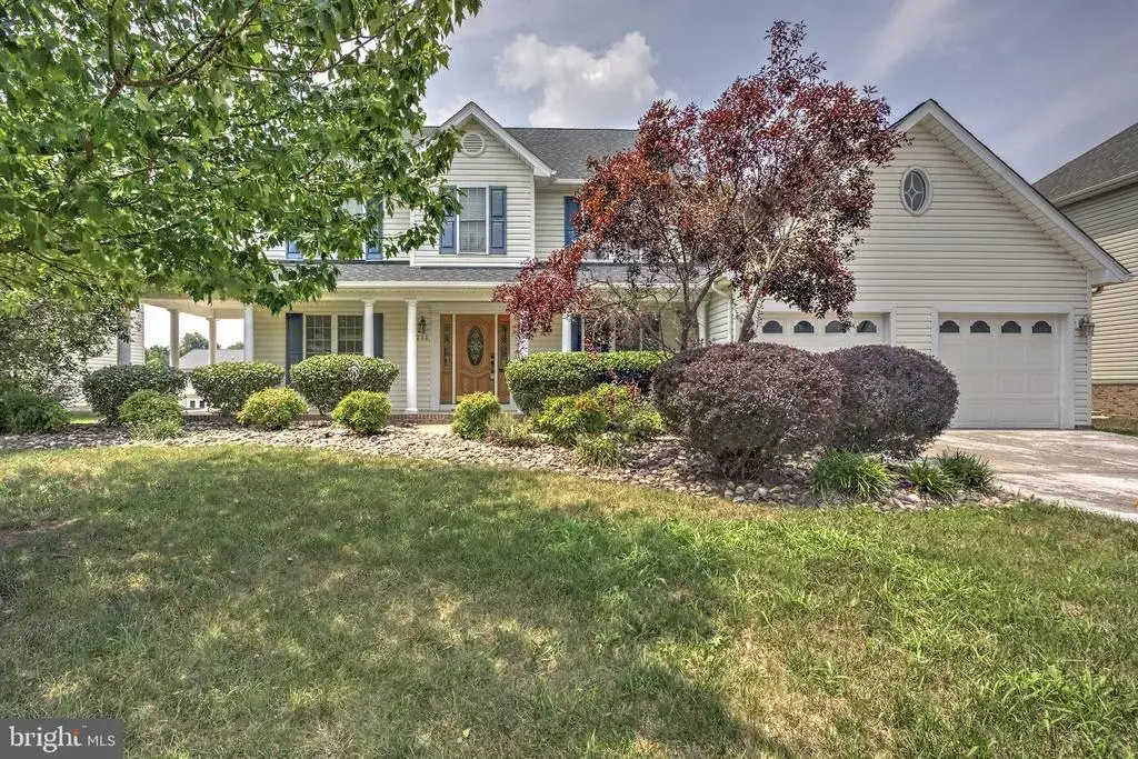 211 Flanagan Dr, WINCHESTER