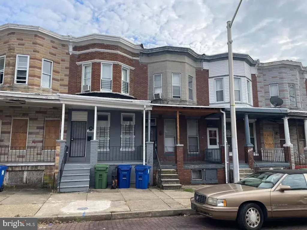 2033 Robb St, BALTIMORE