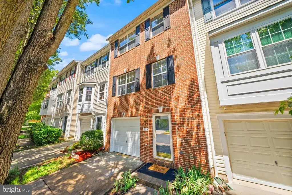 510 Sparkleberry Ter Ne, LEESBURG