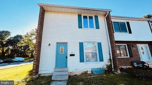 17 Canoe Ct, Newark