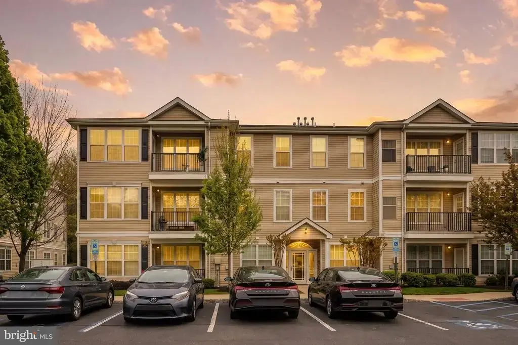 121 Kyle Way, EWING