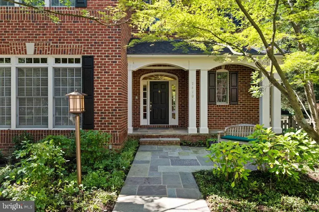 7410 Honesty Way, BETHESDA
