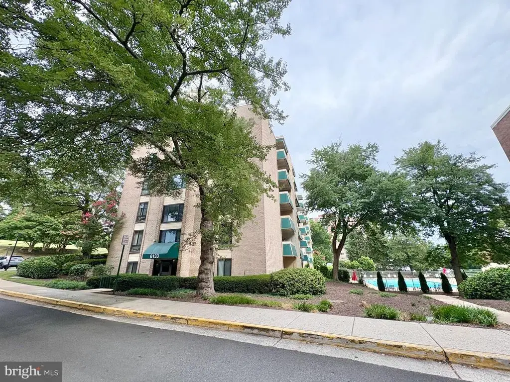 6133 Leesburg Pike #601, FALLS CHURCH