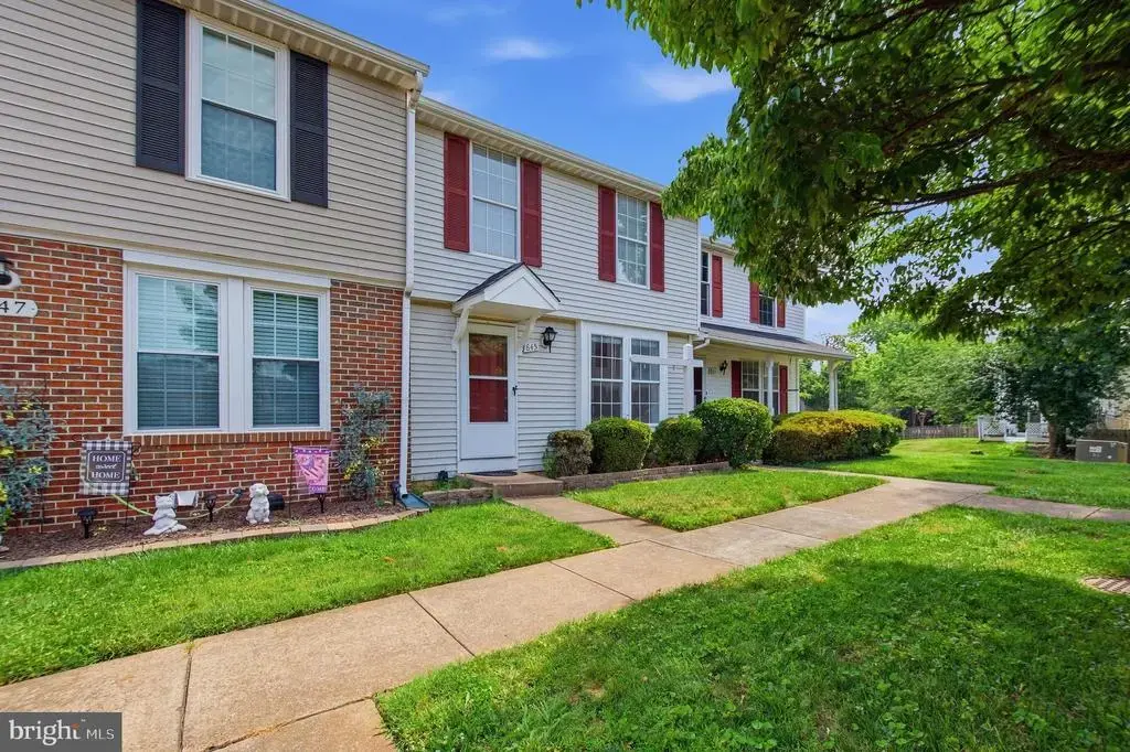 845 Oak Leaf Ct, WARRENTON