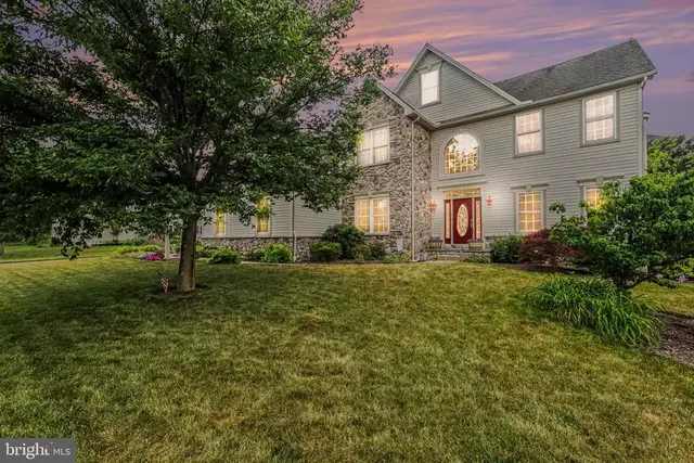 7329 Cobble Stone Dr, Harrisburg