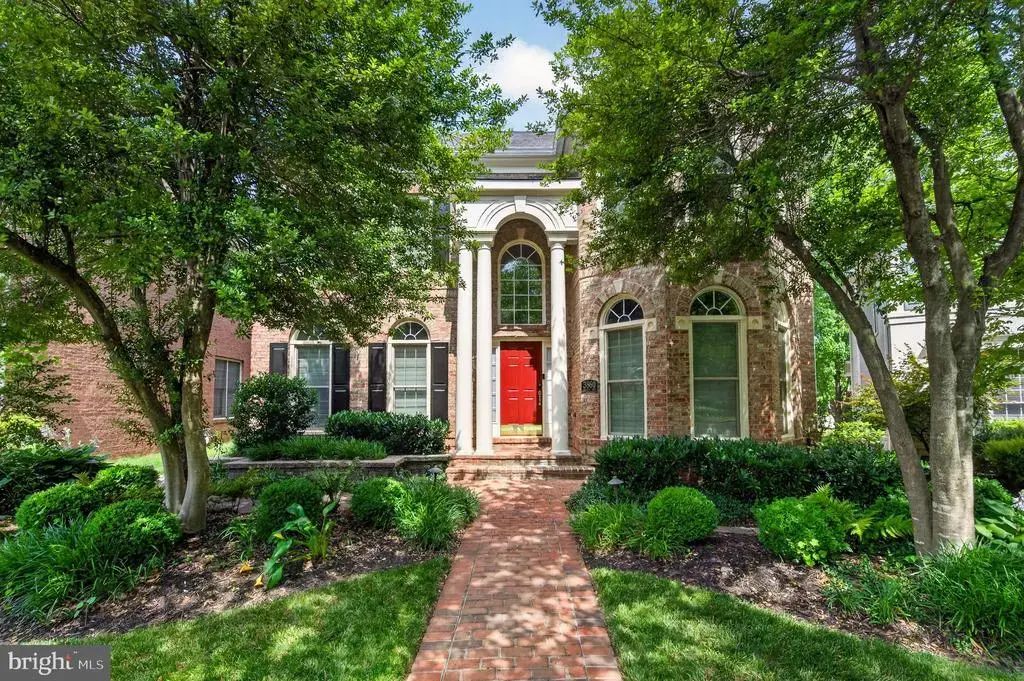 3860 Farrcroft Dr, FAIRFAX