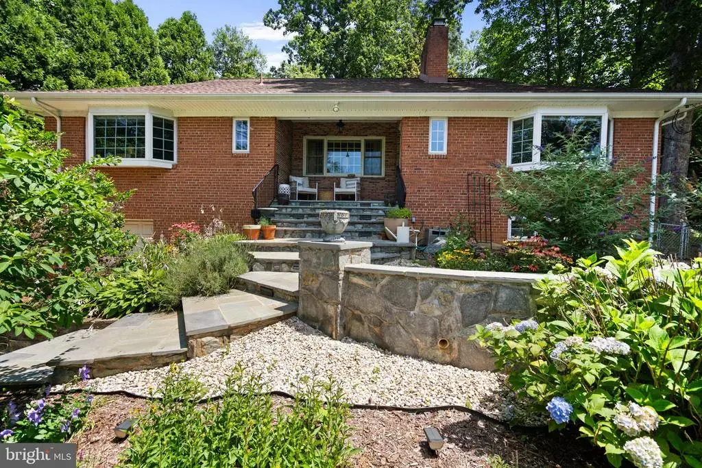 5201 Brookeway Dr, BETHESDA