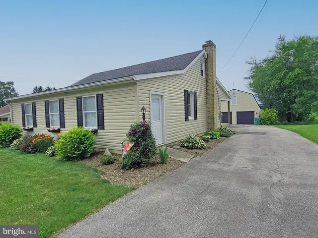 4545 Sycamore Grove Rd, Chambersburg