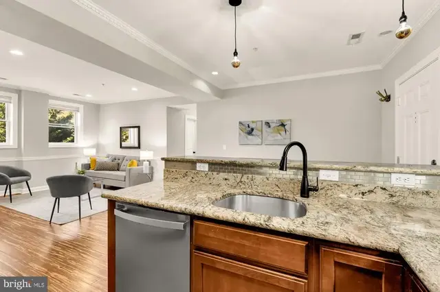 5040 1st St Nw #401, Washington