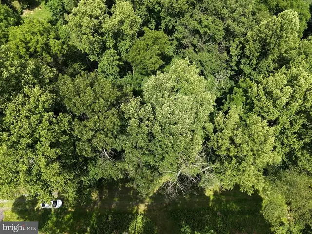 Tract 3: .52+/- Acres-at 10 Oak Ridge Trl, Fairfield