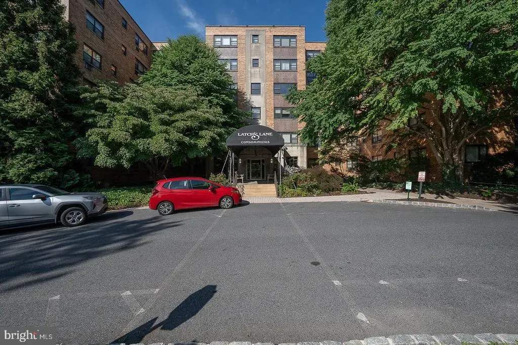 40 Old Lancaster Rd #103, MERION STATION