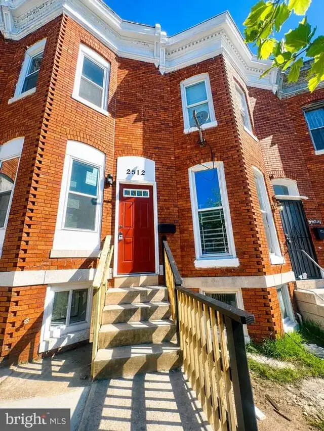 2512 Hollins St, Baltimore