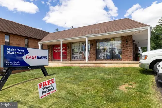707 Easton Rd, Willow Grove
