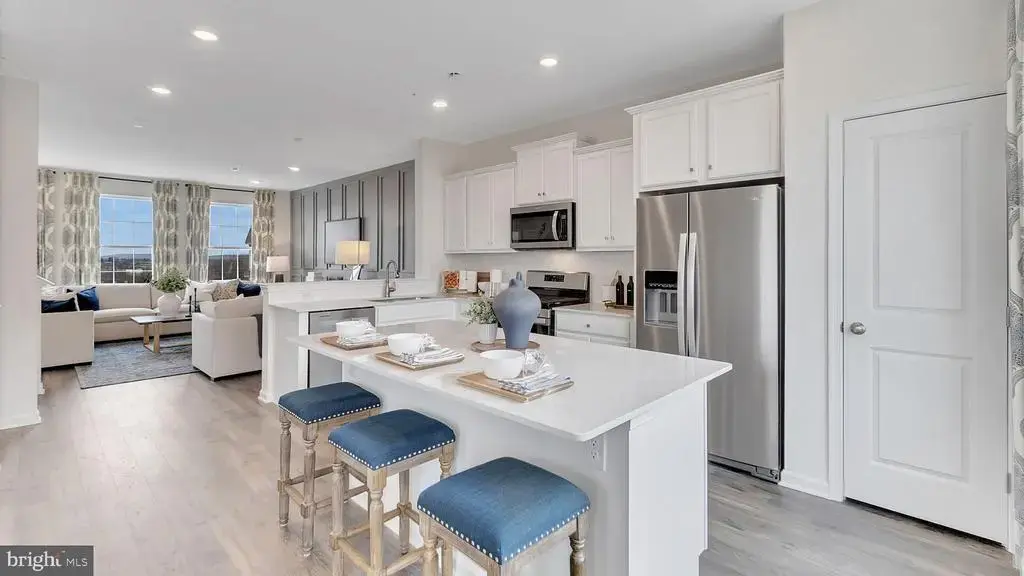 201 Winding Rd, FORKS TOWNSHIP