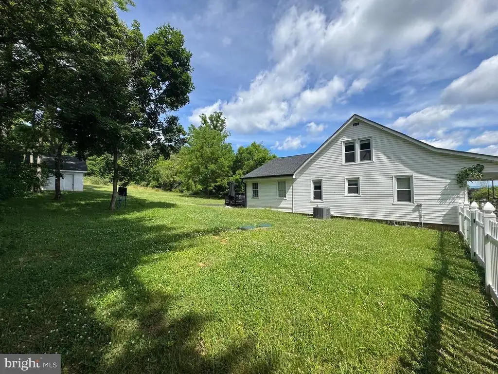 7865 Hedgesville Rd, HEDGESVILLE