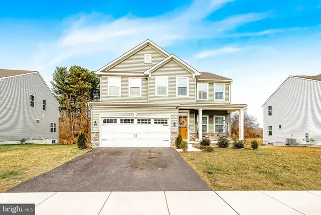 120 Crescita Ln, Clayton