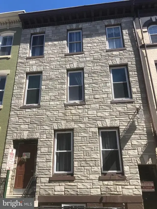 117 S 6th St, Reading