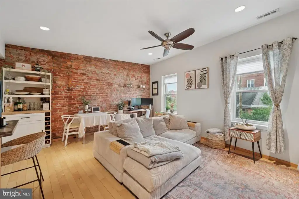 211 Christian St #c, PHILADELPHIA
