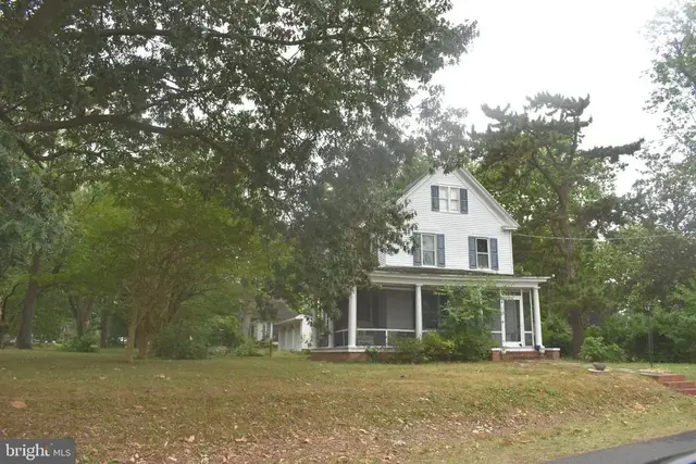 2 Bellevue Ave, Cambridge