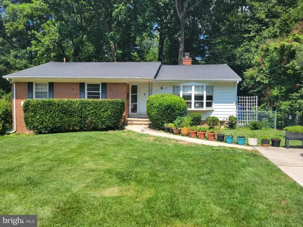 10104 Scout Dr, FAIRFAX