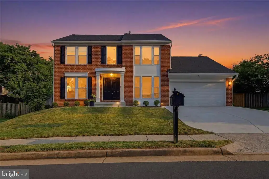 1453 Powells Tavern Pl, HERNDON