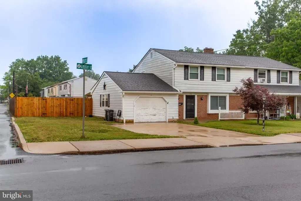 136 N Ambler St, QUAKERTOWN