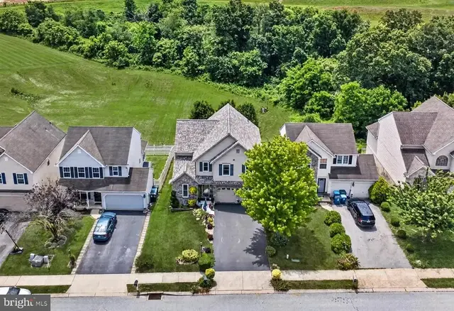 325 Thomas Armor Dr, Windsor