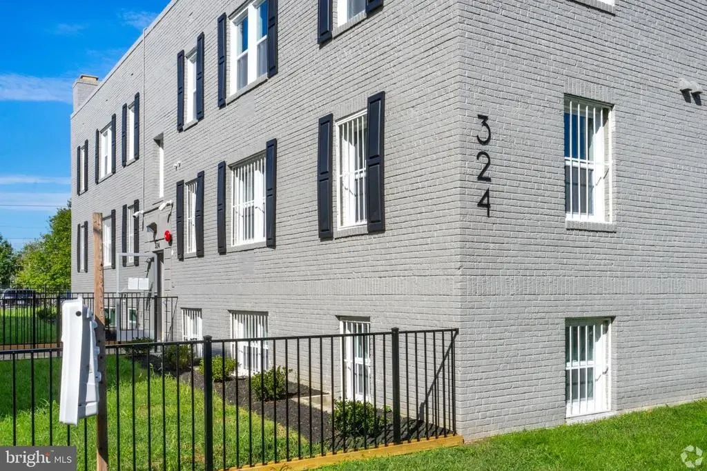 324 61st St Ne #7, WASHINGTON