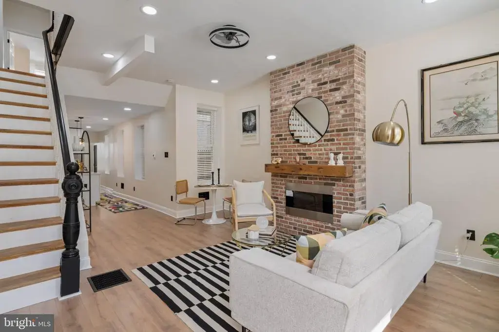 856 Perkiomen St, PHILADELPHIA